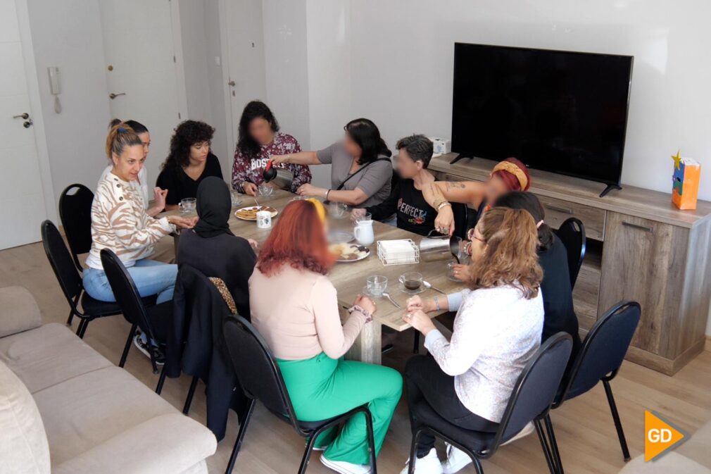 FOTOS Proyecto Hombre y Fundación Caja Rural ponen en marcha dos pisos de una vivienda en la zona norte para la rehabilitación de mujeres con problemas de adicción-7