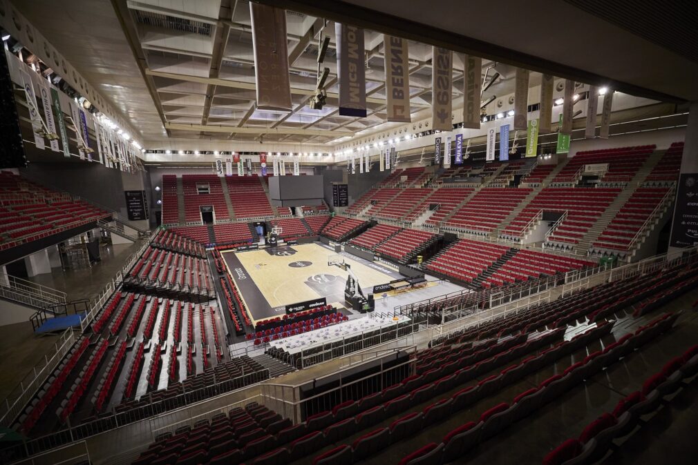 Covirán Granada Palacio de Deportes rojo