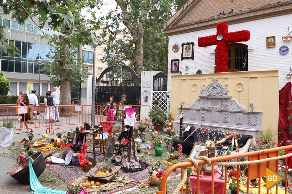 Granada desborda alegría en su día grande de cruces - Celia Pérez-39