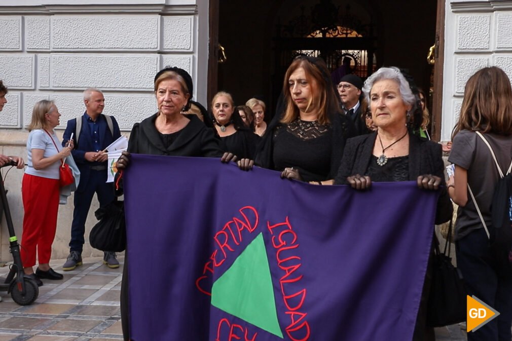 Granada rinde homenaje a Mariana Pineda con una procesión cívica y una ofrenda floral - Celia Perez-3