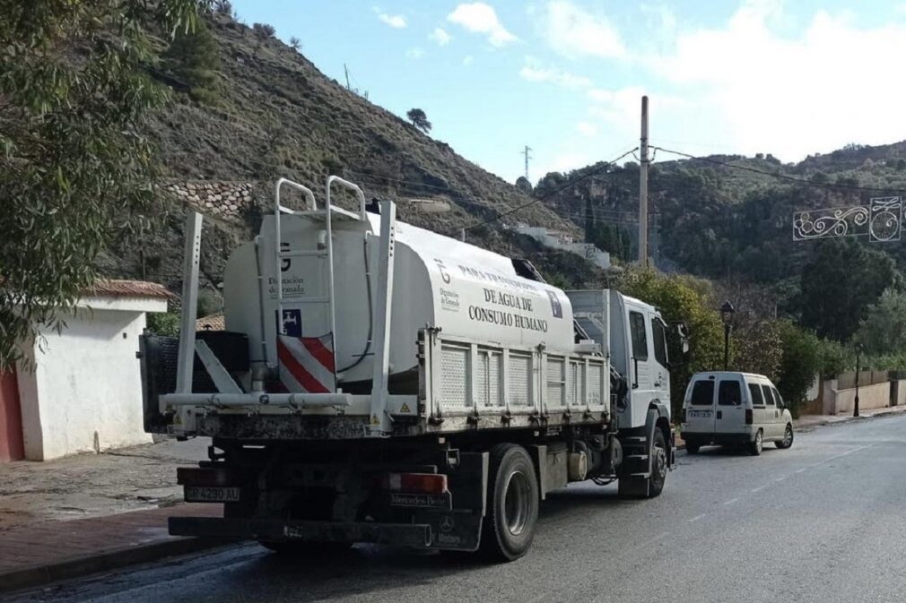 cuba de agua potable diputacion de granada