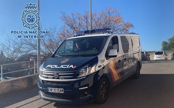 vehiculo policia nacional