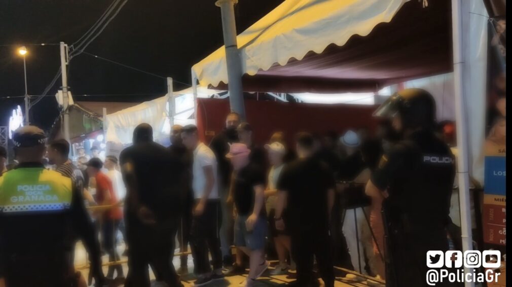 Desalojo casetas Feria del Corpus de Granada