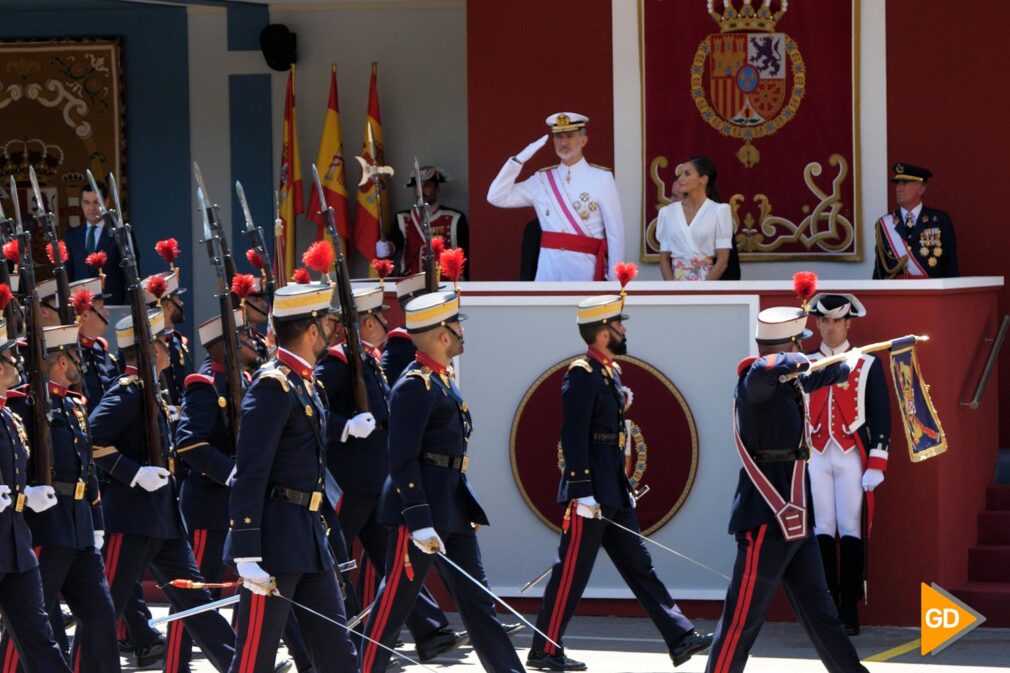 FOTOS Celebración del desfile del Día de las Fuerzas Armadas en Granada (Parte 1) (4)