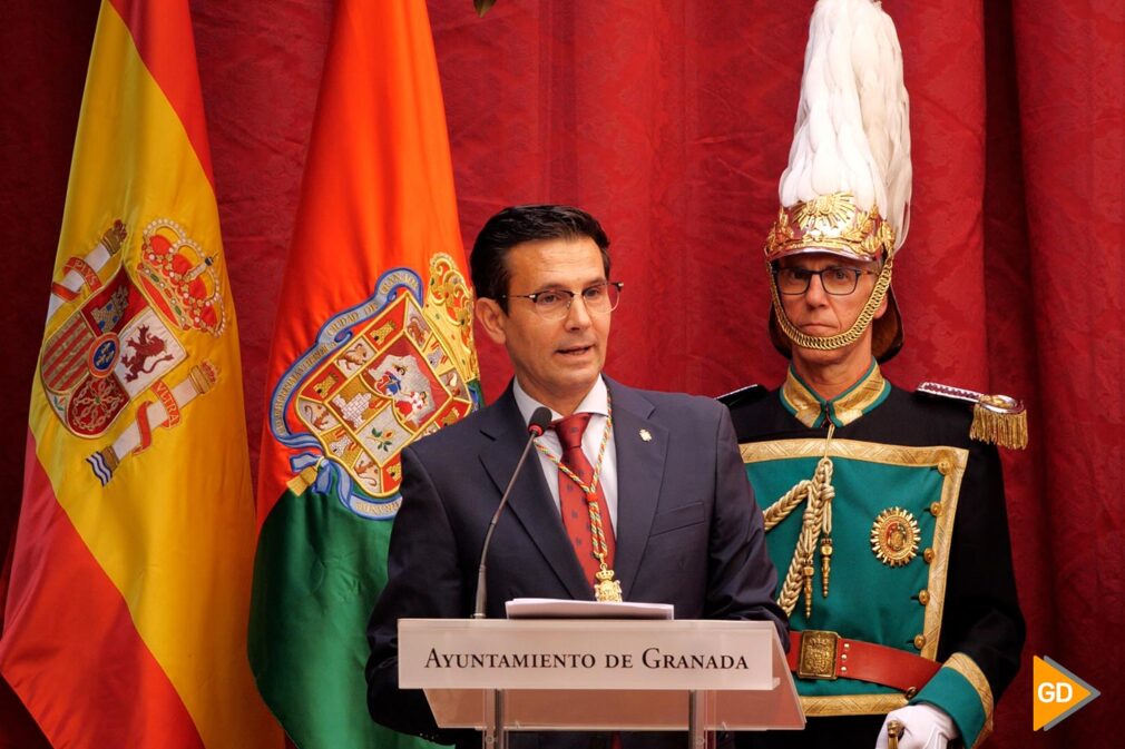 FOTOS Marifrán Carazo se ha convertido este 17 de junio en la primera mujer alcaldesa de Granada (8)