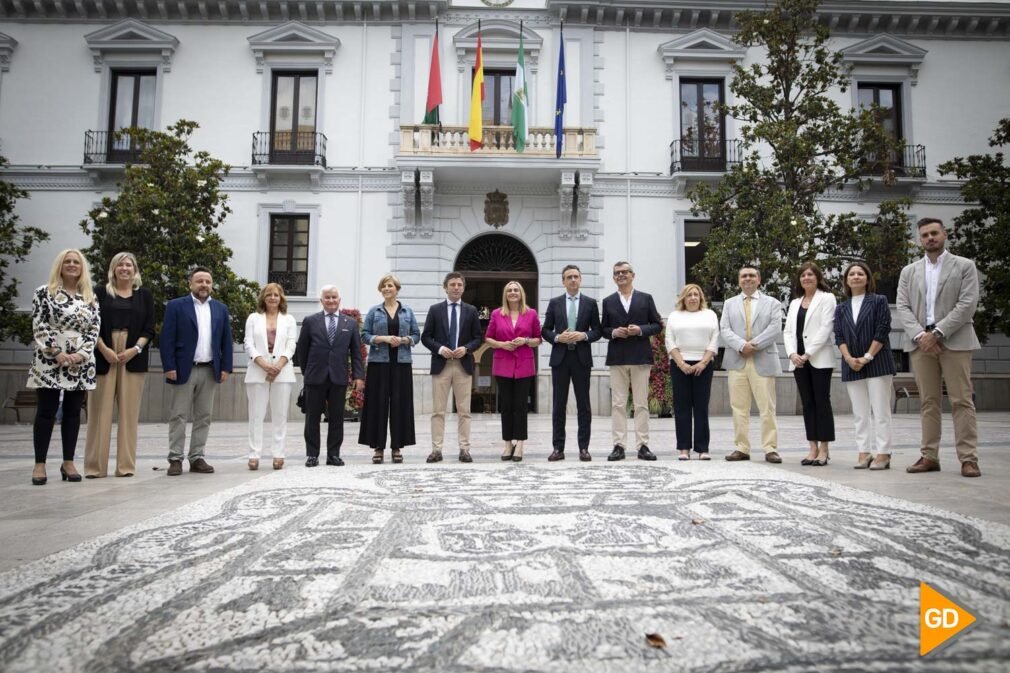 La alcaldesa de Granada, Marifrán Carazo, presenta las áreas de su nuevo equipo de gobierno