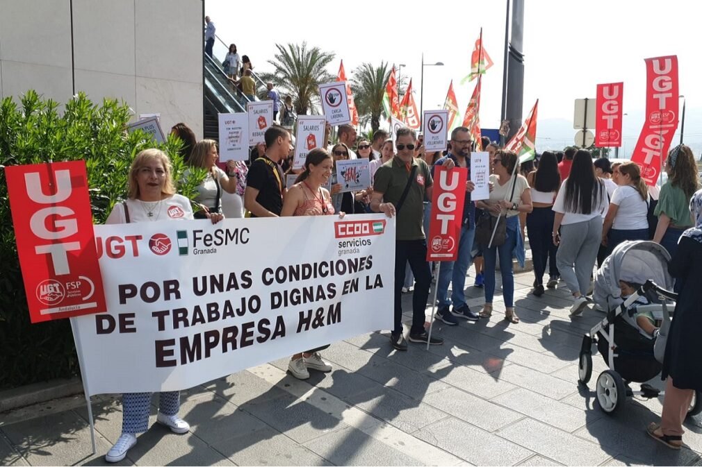 concentracion trabajadores H&M Centro Comercial Nevada