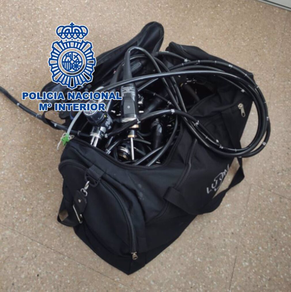 Material hospitalario recuperado tras un robo en el PTS | Policía Nacional