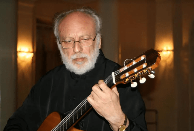 José Luis Merlín, en el Festival de la Guitarra de Granada