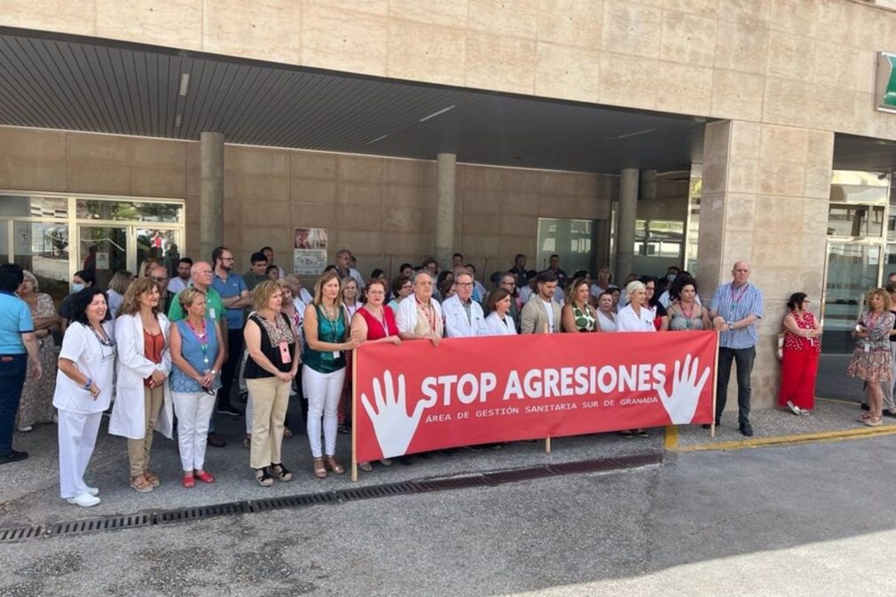 Concentración agresiones sanitarios CCOO