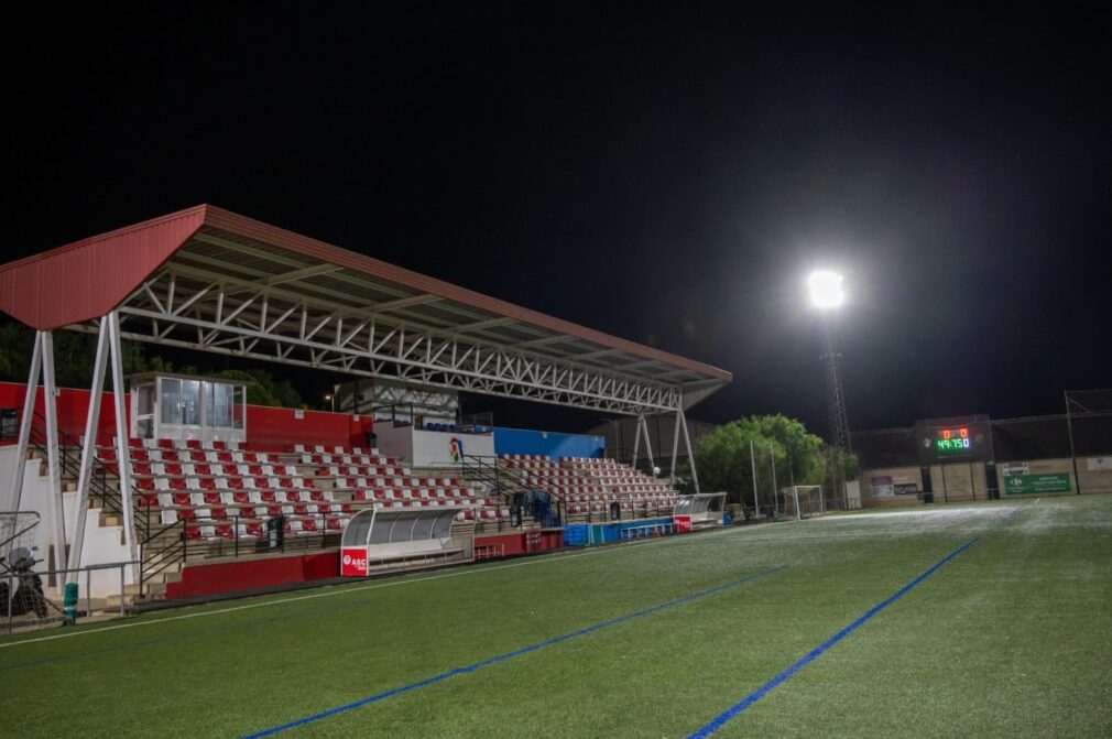 El estadio municipal de Armilla estrena iluminación led y marcador electrónico