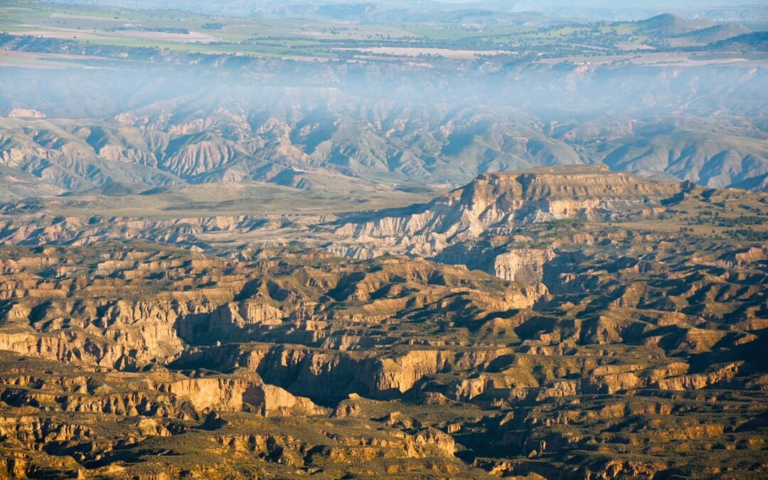 Una exposición revela los secretos astronómicos del Geoparque de Granada