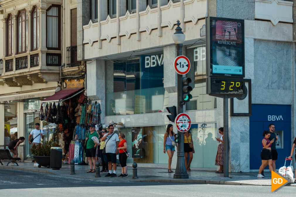 Calor en las calles de Granada_Ainhoa Montero (4)