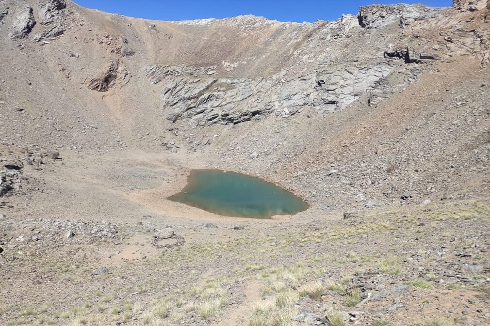 Laguna de la Caldera, Sierra Nevada - Foto Alejandro Lara