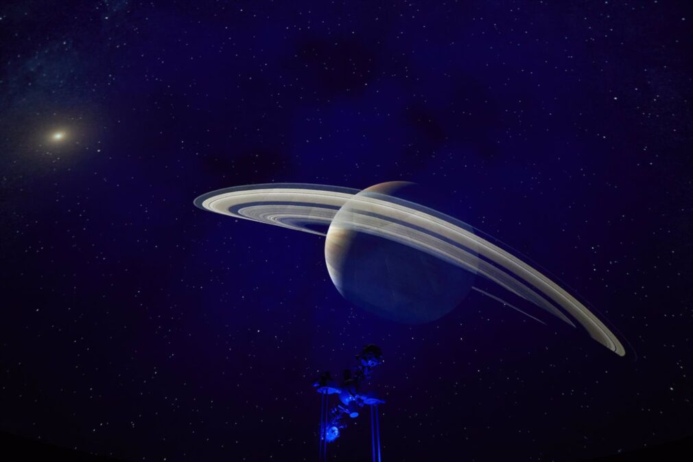 Granada.- El Planetario del Parque de las Ciencias incluirá charlas sobre las perseidas en el puente de agosto