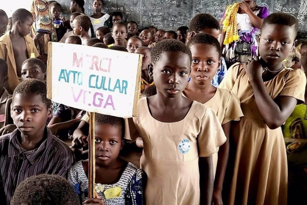 Granada.- Los vecinos de Cúllar Vega ayudan a mejorar un comedor escolar en Togo