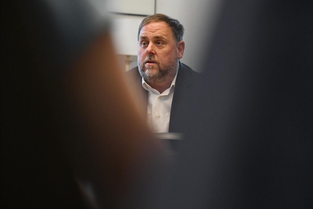 El presidente de Esquerra Republicana, Oriol Junqueras, mantiene una reunión de trabajo con los grupos parlamentarios de su partido del Congreso y del Senado. - Fernando Sánchez - Europa Press