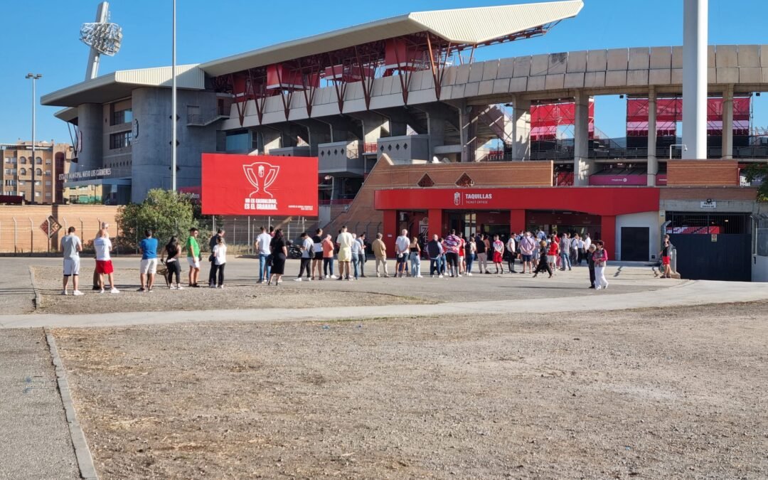 El Granada prepara un desplazamiento masivo a Almería