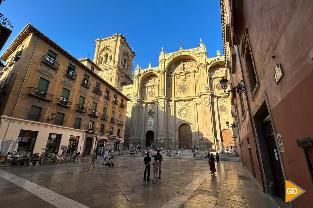 Foto Antonio L Juarez - Catedral de Granada - plaza de las pasiegas