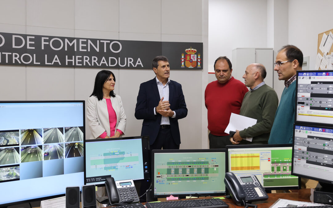 El Gobierno invierte más de 27 millones en modernizar y mejorar la seguridad en nueve túneles de la A-7