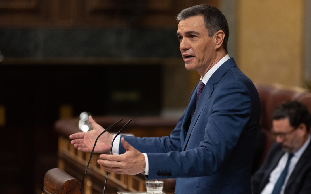 Sánchez elogia la "dignidad" de los suyos ante las "agresiones y señalamientos"