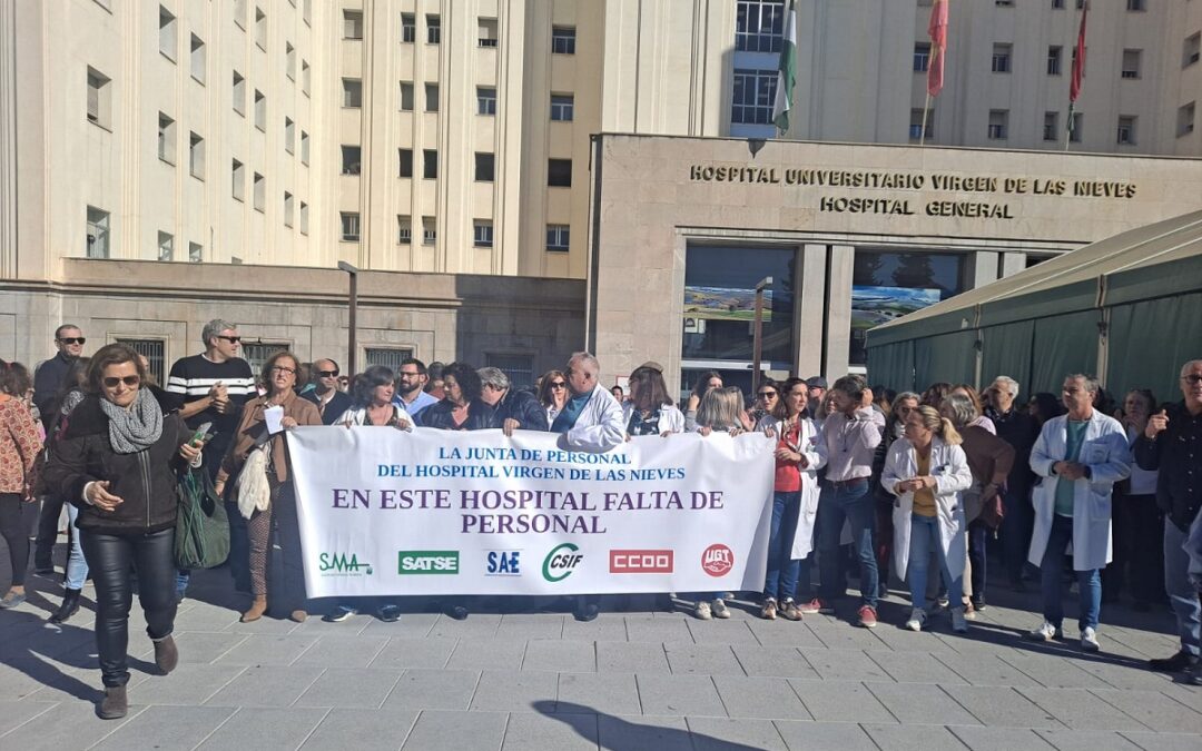 La Junta de Personal del Hospital Virgen de las Nieves protesta por la falta de personal