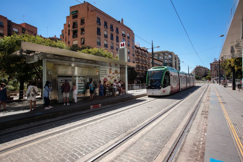 Metro Granada Caleta