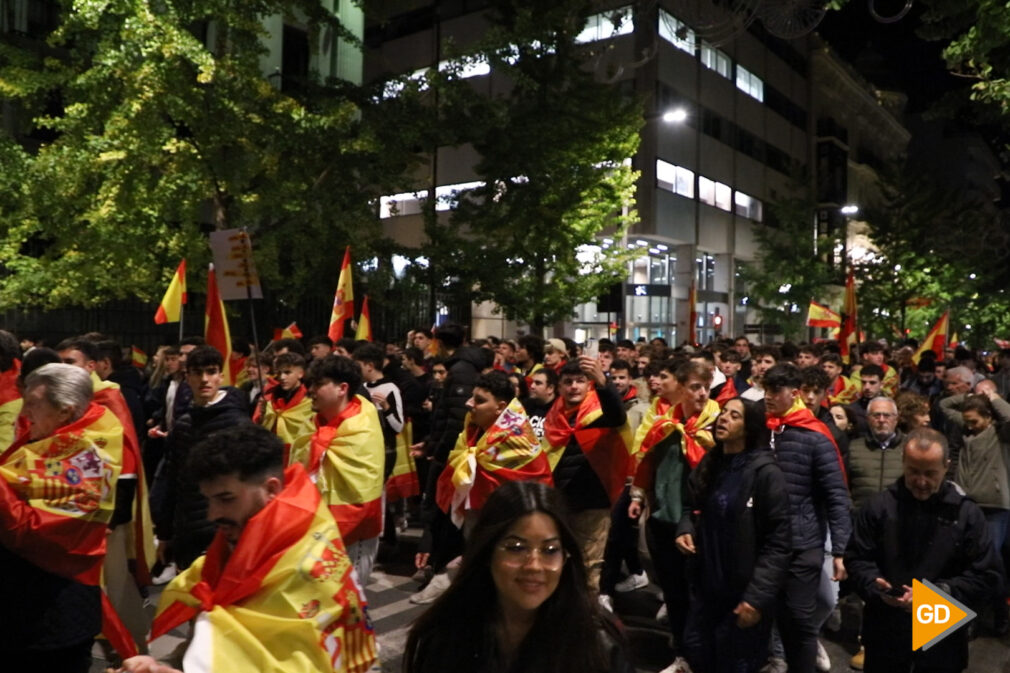 Miles de granadinos claman contra la amnistía por las calles de la ciudad- celiaperez-18