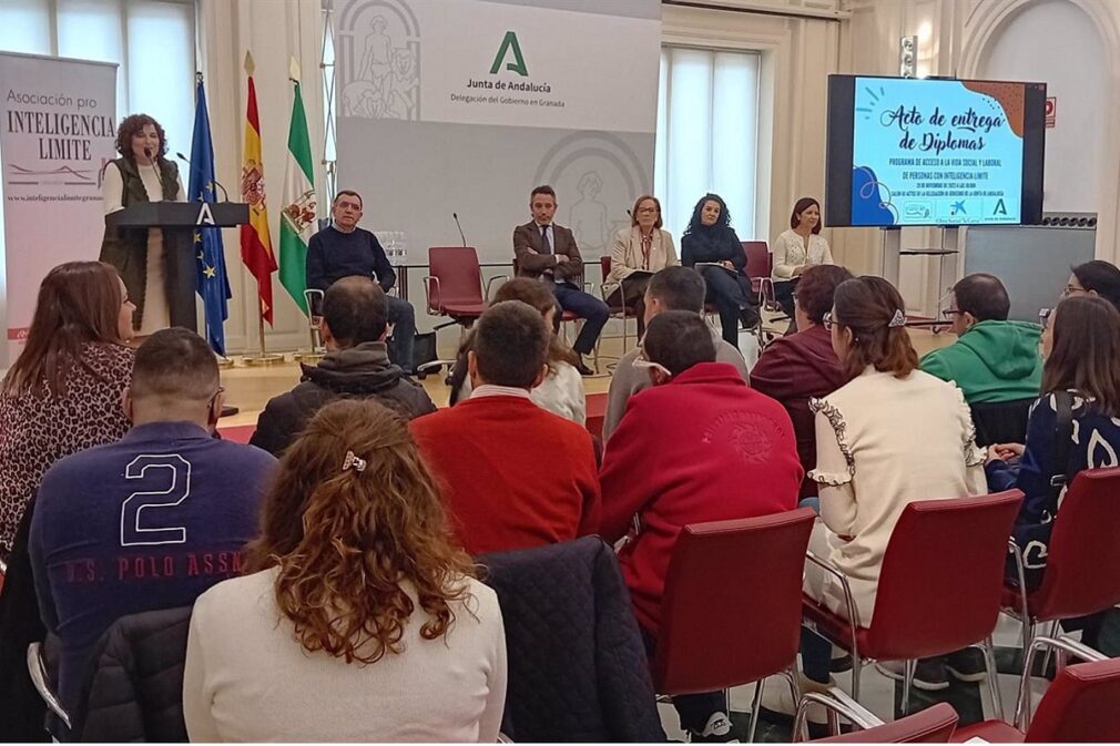 Granada.- Un programa de formación ayuda a personas con inteligencia límite a insertarse en el mundo laboral