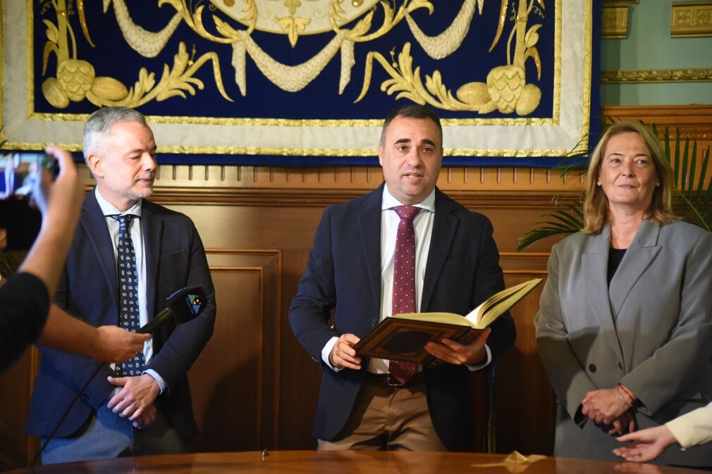 visita de Francis Rodriguez al ayuntamiento de Motril