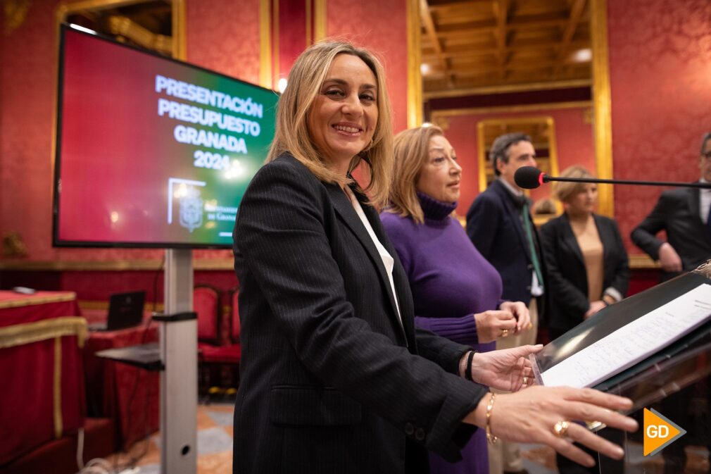 Foto Antonio L Juarez - Presentacion Presupuesto Granada 2024