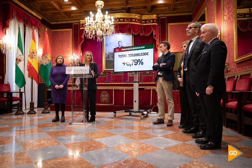 Foto Antonio L Juarez - Presentacion Presupuesto Granada 2024 - 2