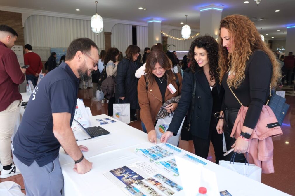 Granada.- Almuñécar recibe la visita de 120 agentes de media España en un famtrip organizado por el Patronato de Turismo