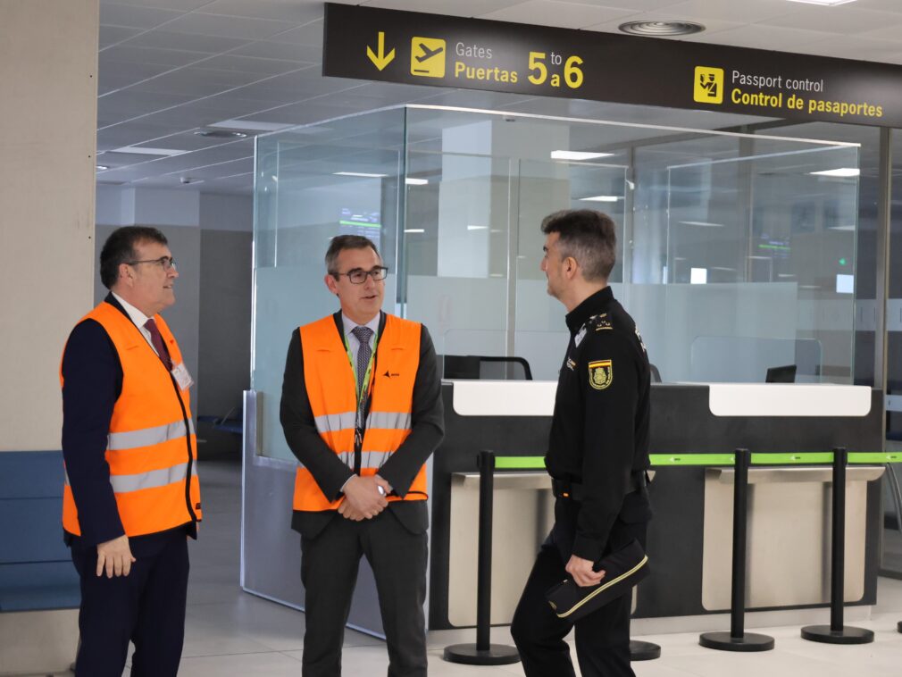 subdelegado-gobierno-jose-antonio-montilla-aeropuerto-granada