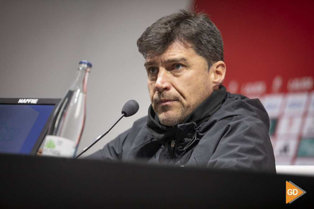 Rueda de prensa de Alexander Medina entrenador del Granada CF