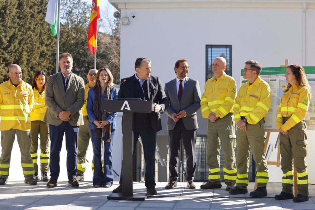 Granada.- Antonio Sanz anuncia inversiones de tres millones para mejorar y ampliar el COT del Infoca de Granada