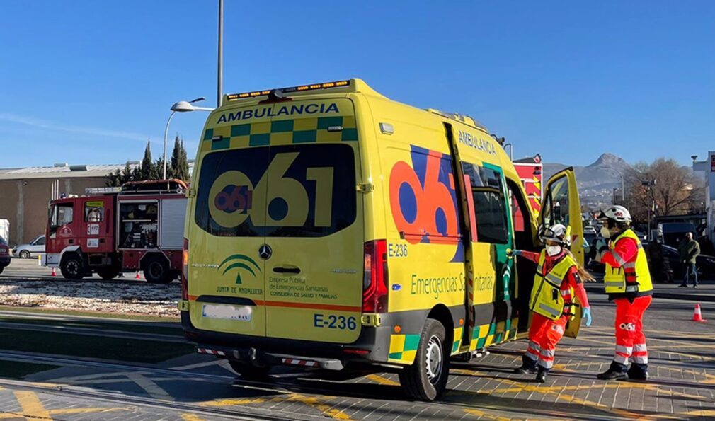 Seis personas heridas tras la caída de un balcón en El Castillo de las Guardas (Sevilla)