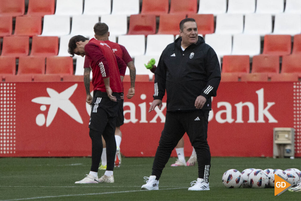 Foto Antonio L Juarez - Entrenamiento de Jose Ramon Sandoval como nuevo entrenador del Granada CF-5