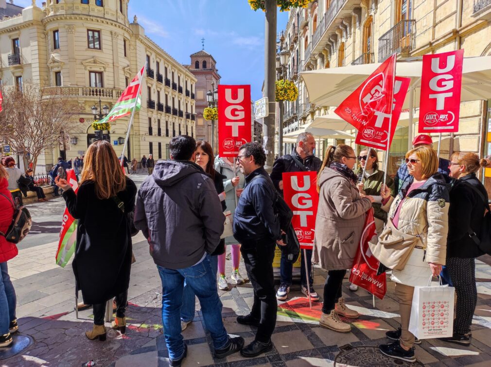 sindicatos-ugt-ccoo-granada-comercio-huelga-semana-santa