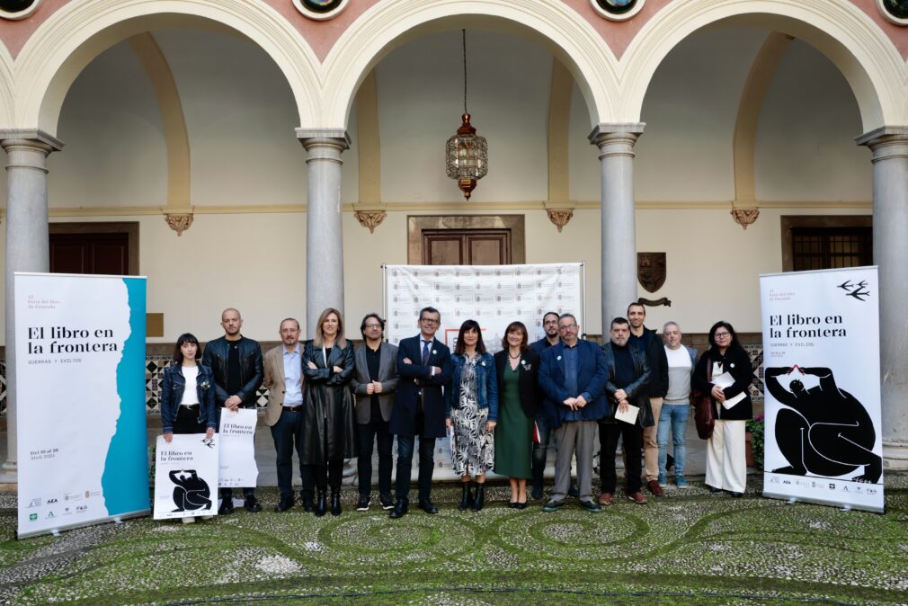 FOTO RUEDA PRENSA J. ALBORNOZ FERIA LIBRO