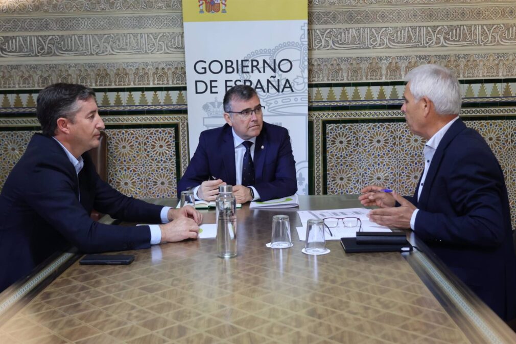 Granada.- Un plan de trabajo trazará soluciones a la "alarmante" falta de mano de obra en el sector agroalimentario