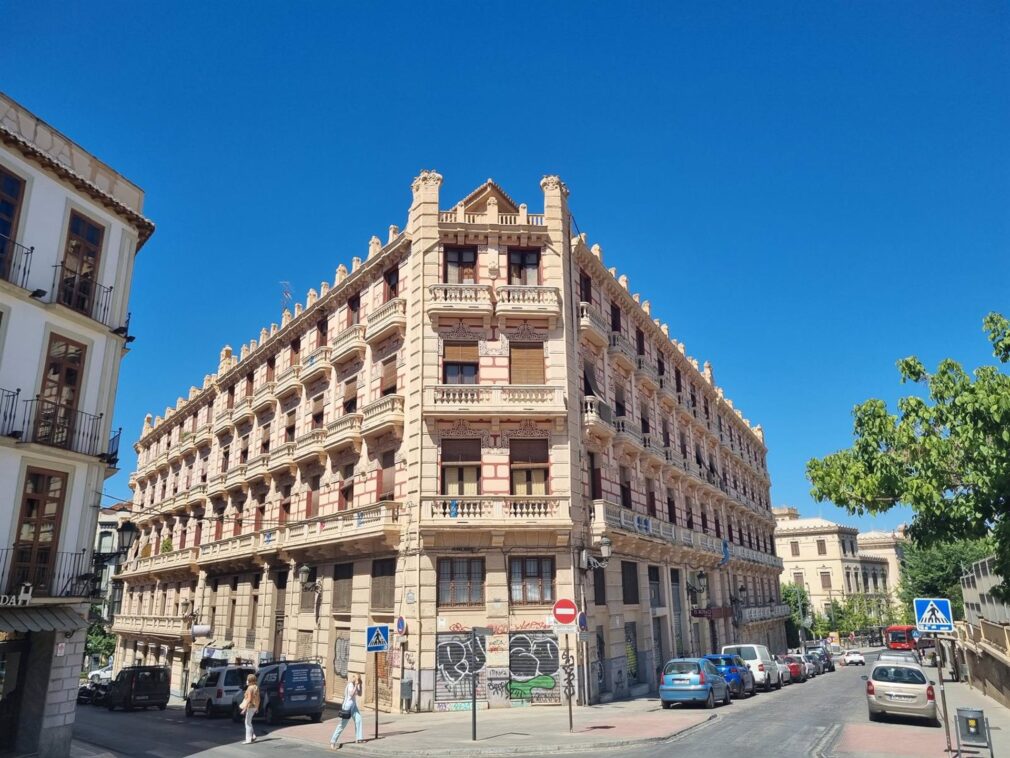 Granada.- Comienzan las obras de reforma del emblemático edificio de la Casa del Americano de Granada