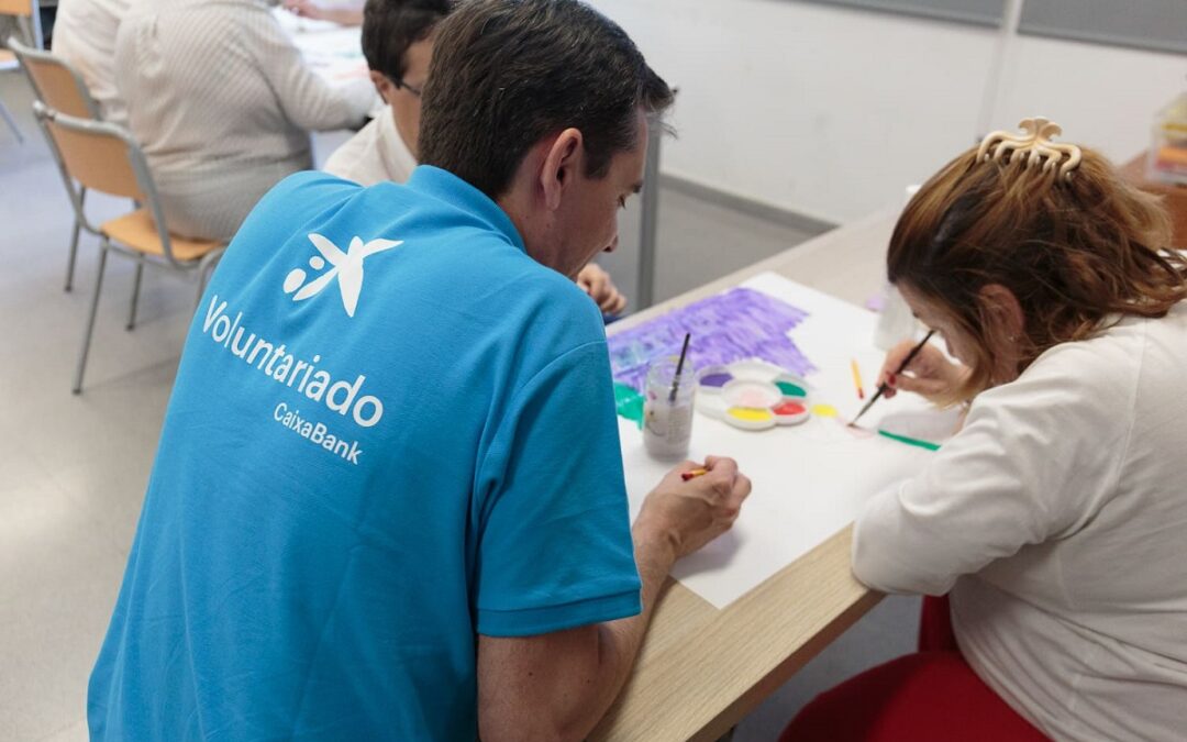 Más de 2.400 personas participan como voluntarios en el 'Mes Social' de CaixaBank en Andalucía