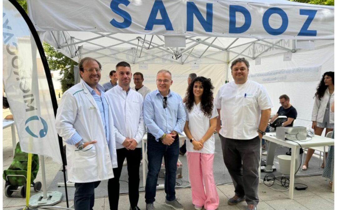 Los farmacéuticos de Baza toman las calles para atender a sus pacientes