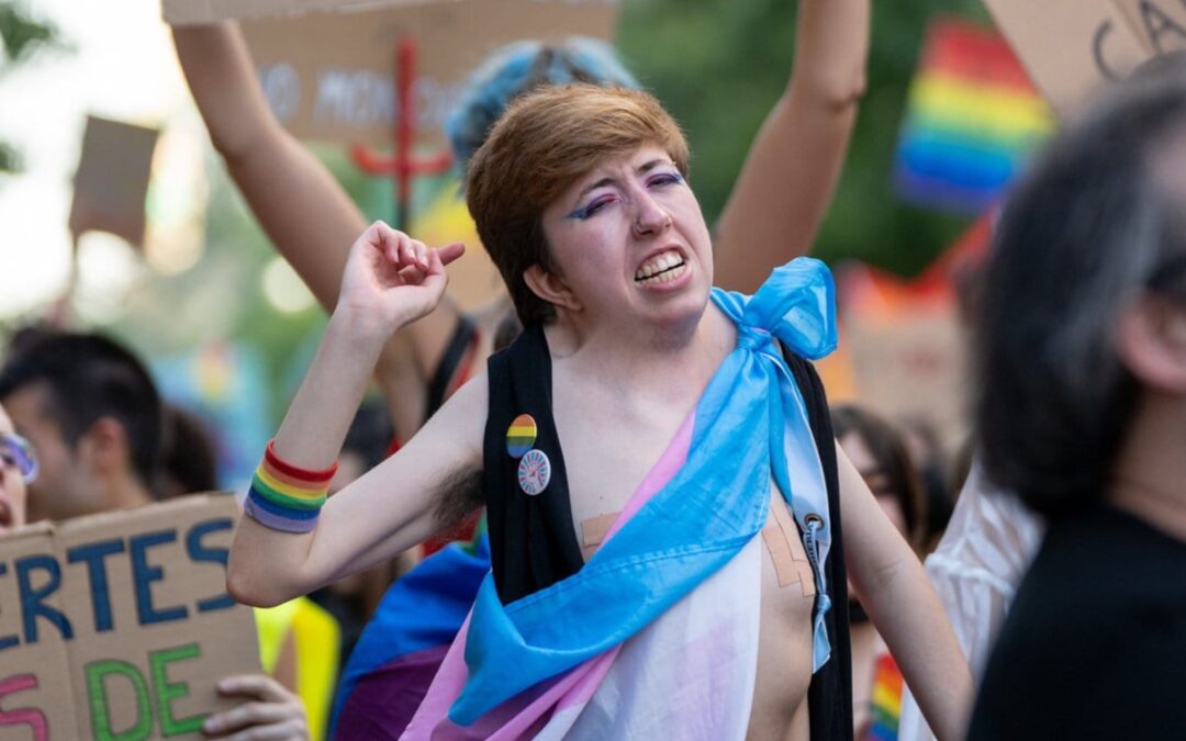 Eric Muela, un joven en lucha por sus derechos LGTBI: "Crecí sin saber que ser trans era una opción"