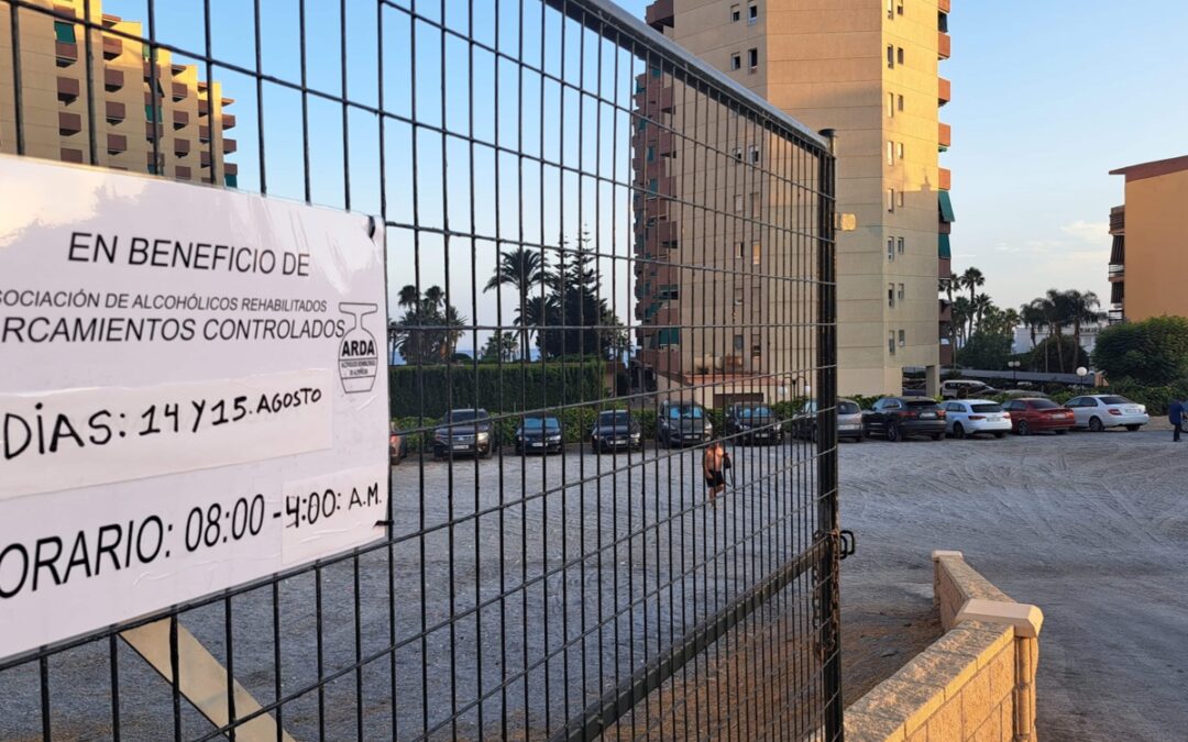Almuñécar habilita más de 150 aparcamientos públicos en la parcela de la feria de día