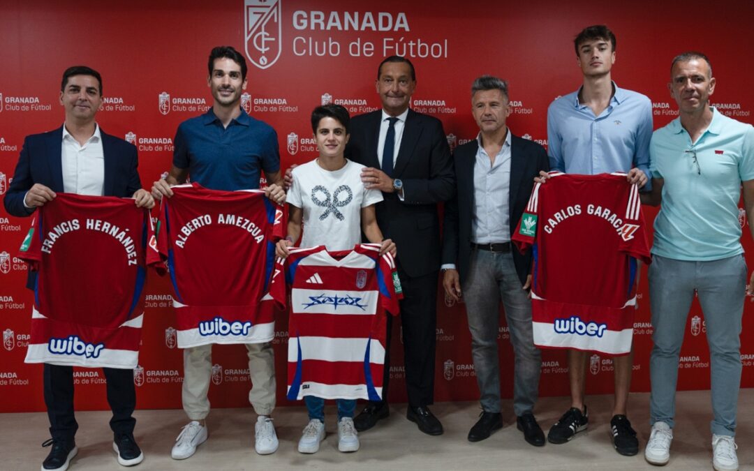 El Granada CF homenajea a los deportistas olímpicos granadinos de París 2024