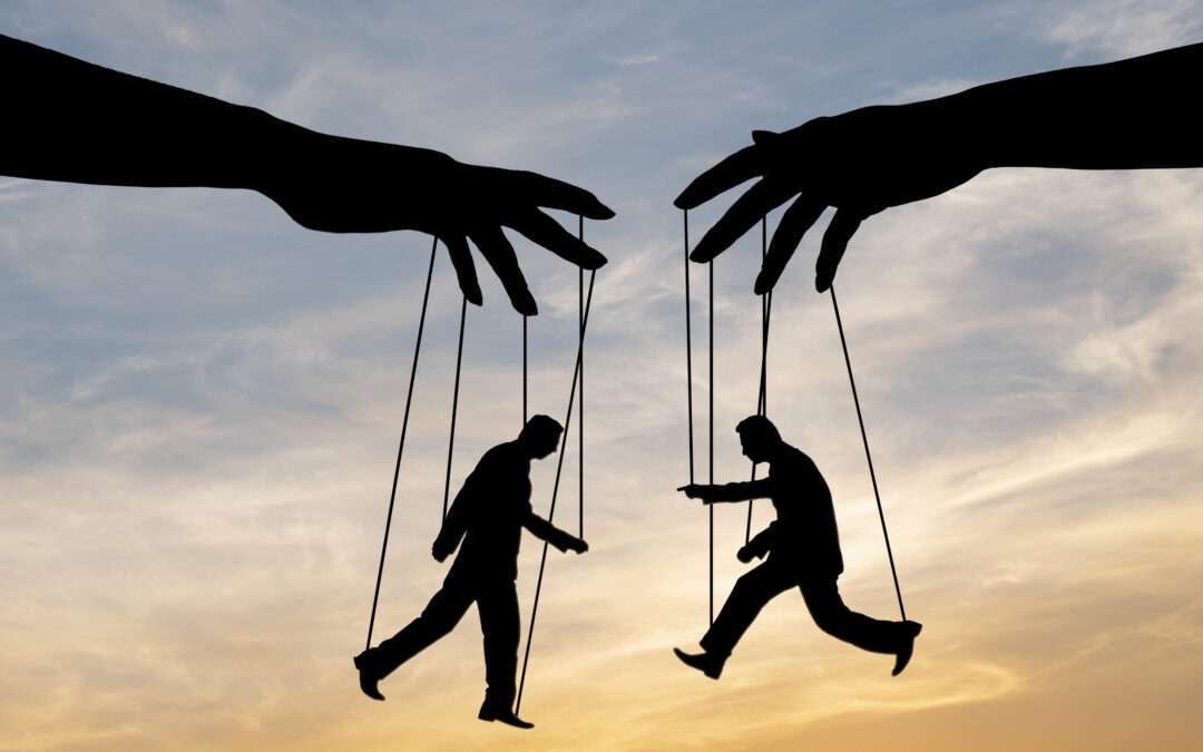 Personas que manipulan