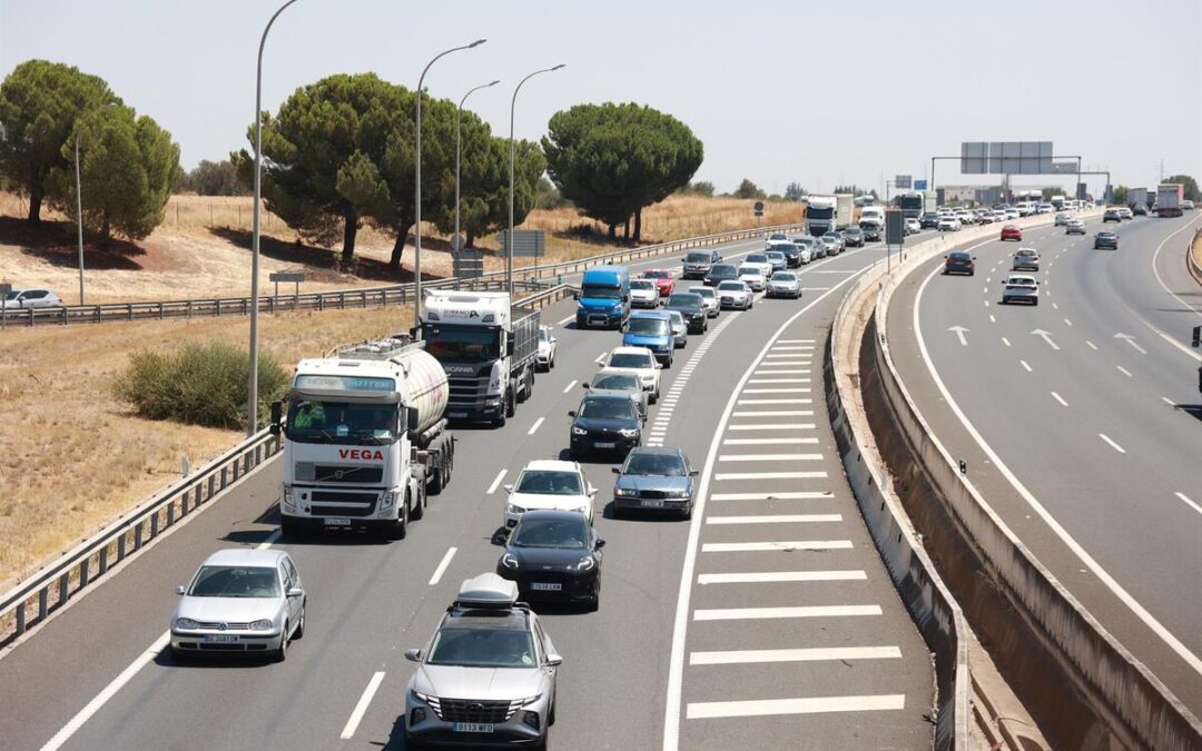 La DGT prevé 1,74 millones de desplazamientos en carreteras andaluzas por el puente de agosto