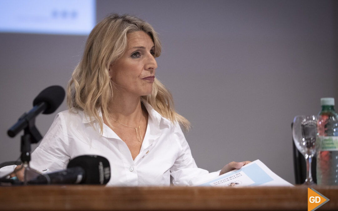 Díaz avanza un acuerdo con sindicatos para reducir la jornada laboral